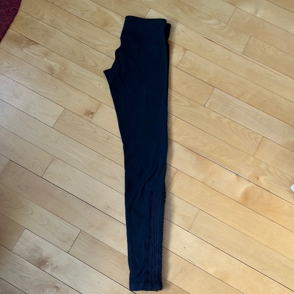 Lululemon Wunder under Ruffled Detail legging size 6 black - Picture 1 of 6